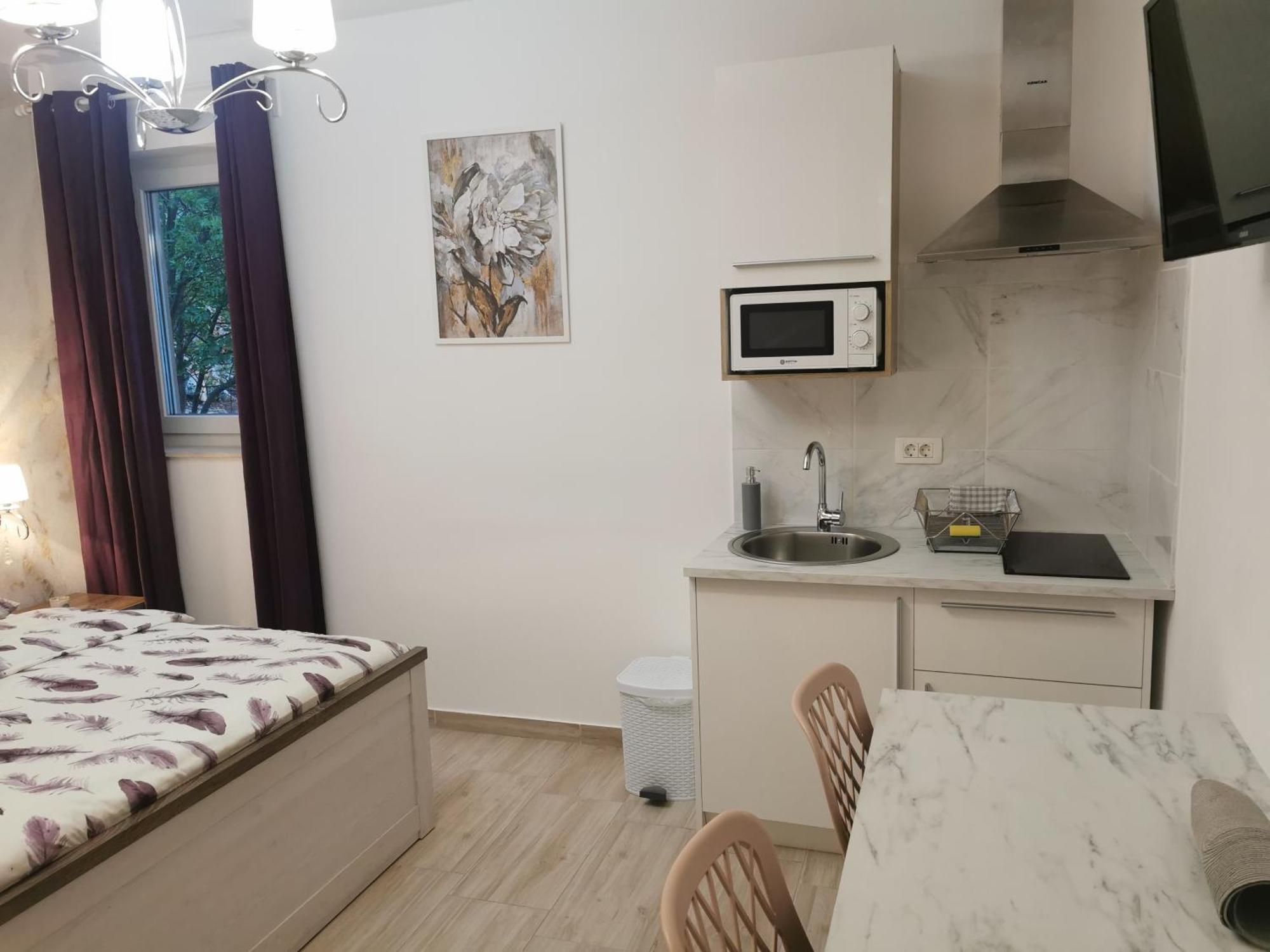 Apartments Jo Senj  Bagian luar foto